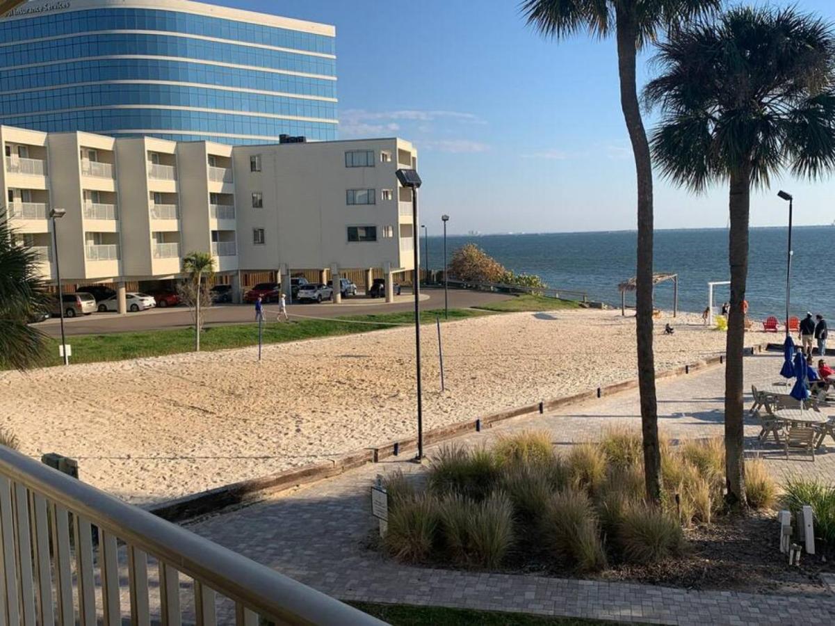 Bay Views From Your Balcony Beach Resort Tampa Exterior foto